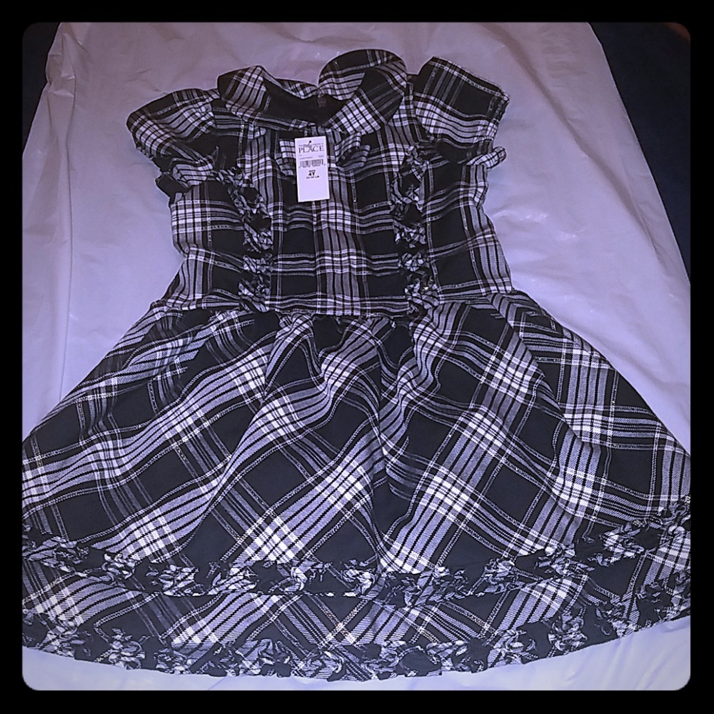 NWT-Girls black and white plaid dress